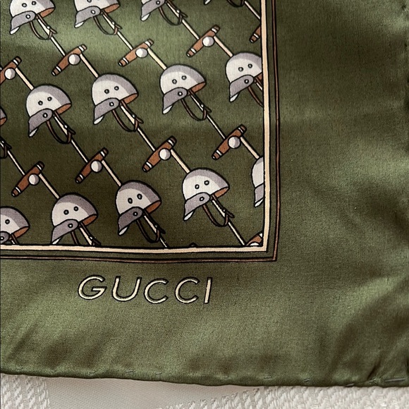 NWOT Authentic Gucci RARE vintage silk scarf, mint condition polo motif - Picture 1 of 5